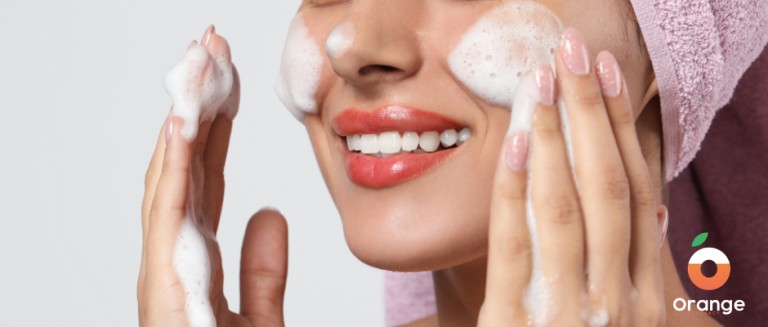 Double Cleansing: Η Κορεάτικη Τεχνική Καθαρισμού που Αλλάζει το Δέρμα